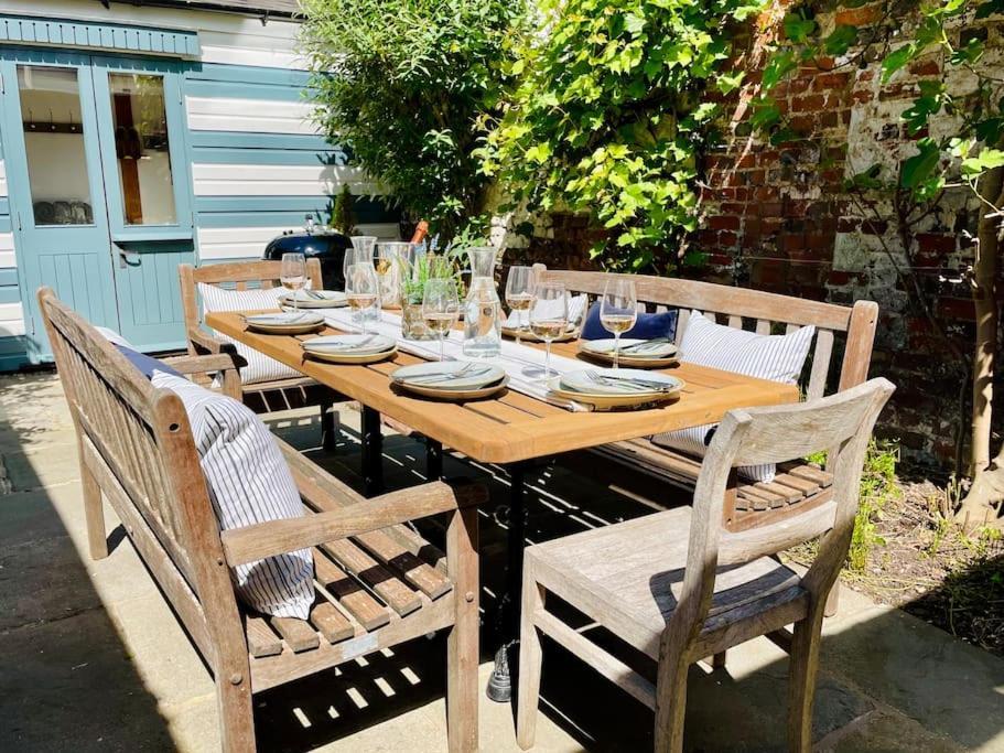 Dolls House - Luxury Townhouse *Sleeps 10* Villa Henley-on-Thames Exteriör bild
