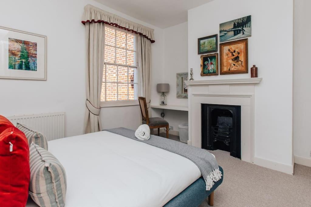 Dolls House - Luxury Townhouse *Sleeps 10* Villa Henley-on-Thames Exteriör bild