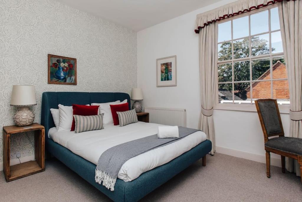 Dolls House - Luxury Townhouse *Sleeps 10* Villa Henley-on-Thames Exteriör bild