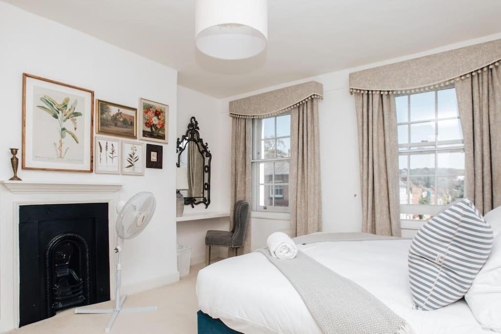 Dolls House - Luxury Townhouse *Sleeps 10* Villa Henley-on-Thames Exteriör bild
