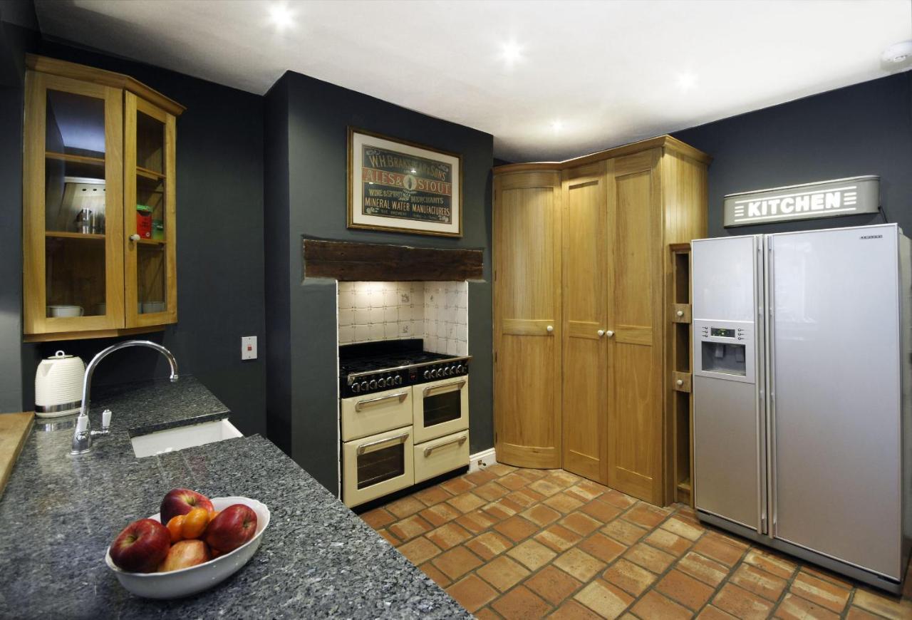 Dolls House - Luxury Townhouse *Sleeps 10* Villa Henley-on-Thames Exteriör bild