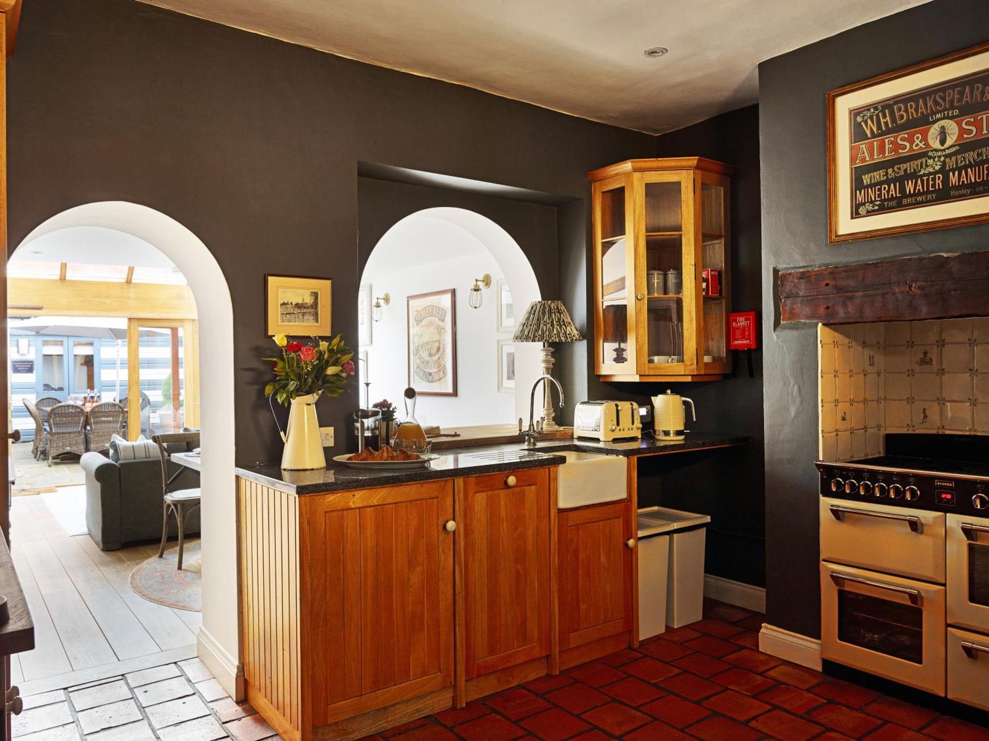 Dolls House - Luxury Townhouse *Sleeps 10* Villa Henley-on-Thames Exteriör bild