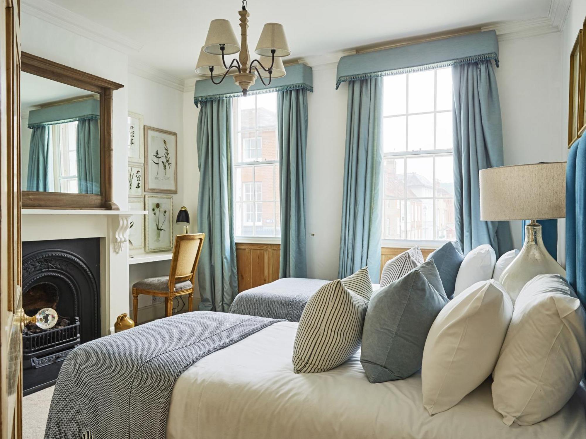 Dolls House - Luxury Townhouse *Sleeps 10* Villa Henley-on-Thames Exteriör bild